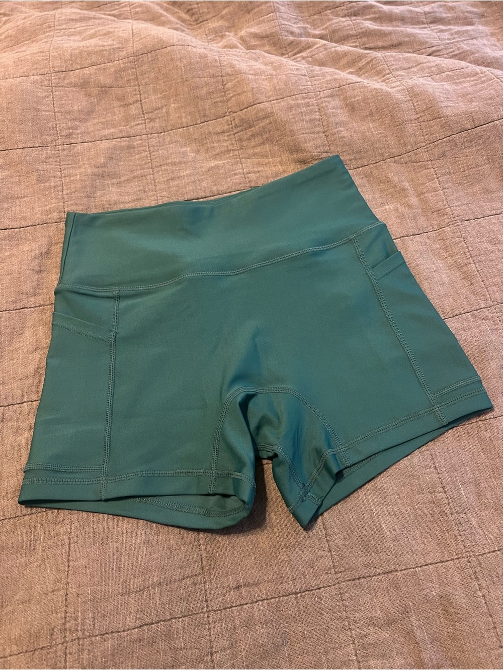 Cooldown Emmy Shorts